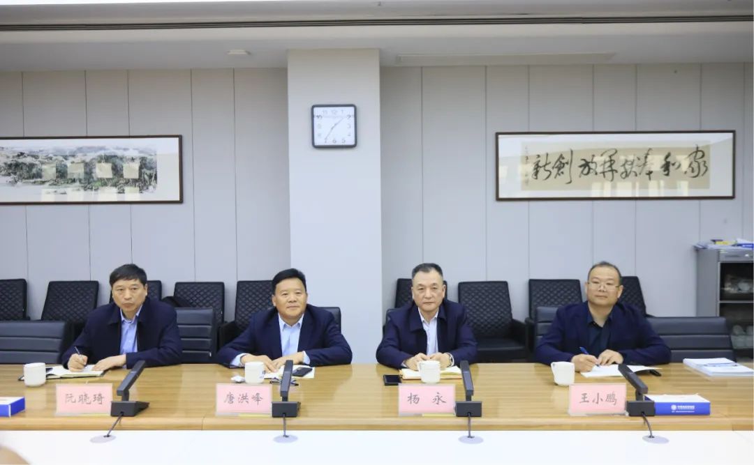 花花牛乳業(yè)集團(tuán)黨委書記、董事長(zhǎng)唐洪峰一行赴中原食品實(shí)驗(yàn)室同中國(guó)工程院院士、中原食品實(shí)驗(yàn)室主任任發(fā)政座談交流 花花牛乳業(yè)集團(tuán)黨委書記、董事長(zhǎng)唐洪峰一行赴中原食品實(shí)驗(yàn)室同中國(guó)工程院院士、中原食品實(shí)驗(yàn)室主任任發(fā)政座談交流