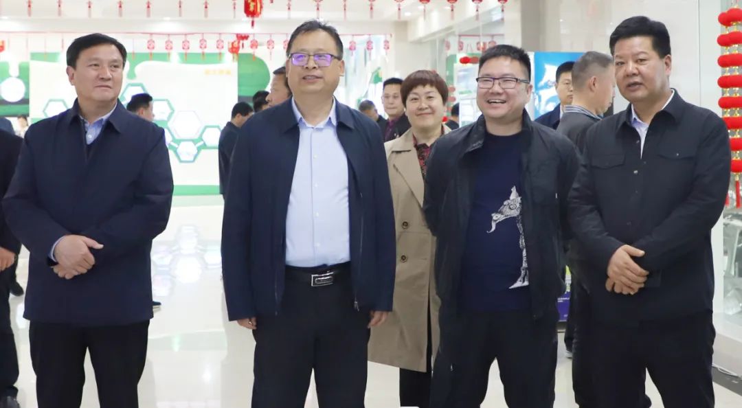 花花牛丨駐馬店市遂平縣政協黨組書記、主席張衛東一行蒞臨花花牛魯山瑞亞牧場參觀 花花牛丨駐馬店市遂平縣政協黨組書記、主席張衛東一行蒞臨花花牛魯山瑞亞牧場參觀