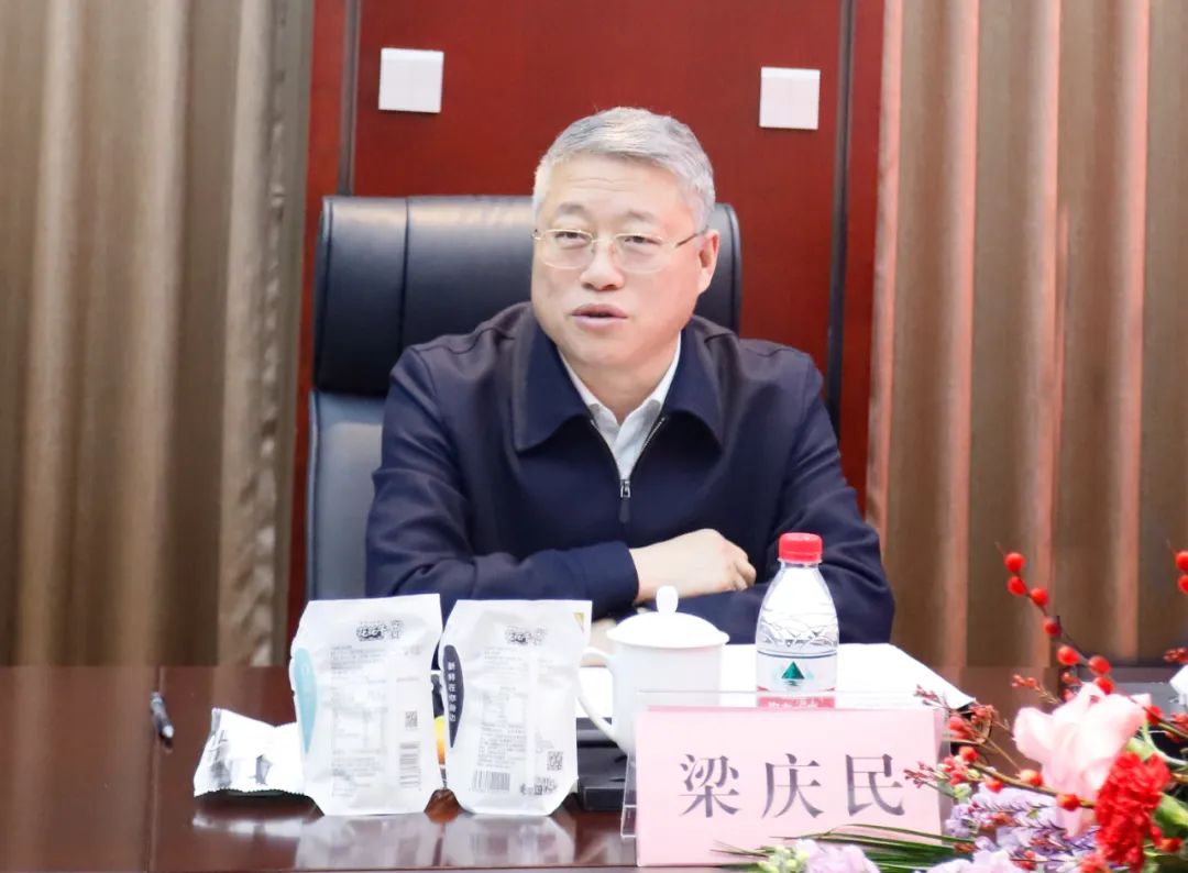 新年開新局 合作促發(fā)展丨佳木斯市委常委、副市長閆志剛一行蒞臨花花牛乳業(yè)集團(tuán)及佳田企業(yè)考察座談 新年開新局 合作促發(fā)展丨佳木斯市委常委、副市長閆志剛一行蒞臨花花牛乳業(yè)集團(tuán)及佳田企業(yè)考察座談