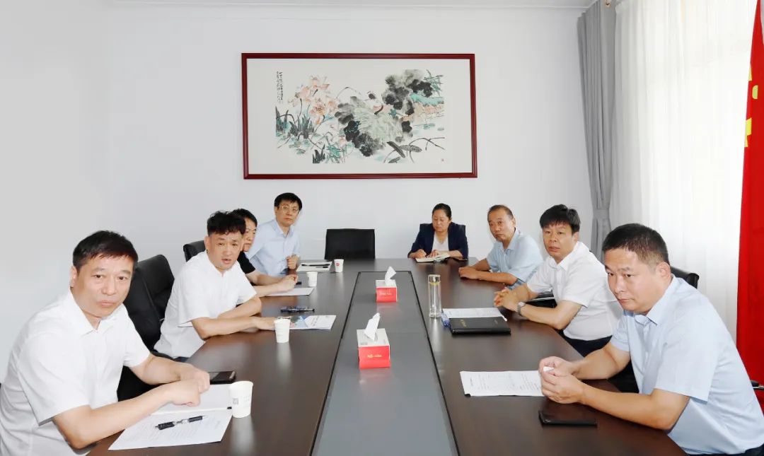 新蔡縣委書記邵奉公會見關曉彥董事長一行 新蔡縣委書記邵奉公會見關曉彥董事長一行