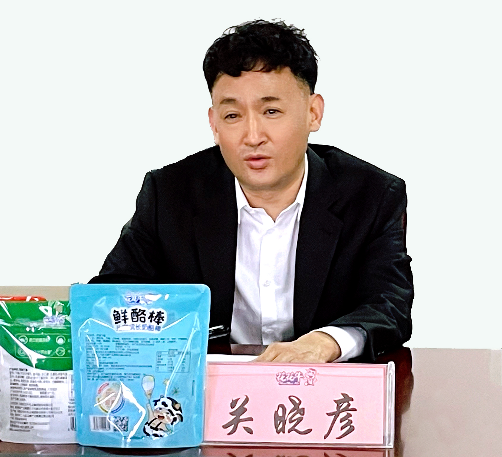 河南省委常委、副省長(zhǎng)費(fèi)東斌蒞臨 花花牛乳業(yè)集團(tuán)調(diào)研 河南省委常委、副省長(zhǎng)費(fèi)東斌蒞臨 花花牛乳業(yè)集團(tuán)調(diào)研