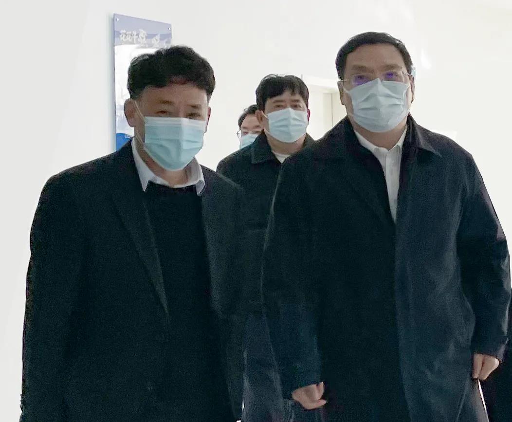 快訊 | 駐馬店市委副書(shū)記、市長(zhǎng)李躍勇一行蒞臨花花牛乳業(yè)集團(tuán)平輿瑞亞牧場(chǎng)調(diào)研 快訊 | 駐馬店市委副書(shū)記、市長(zhǎng)李躍勇一行蒞臨花花牛乳業(yè)集團(tuán)平輿瑞亞牧場(chǎng)調(diào)研