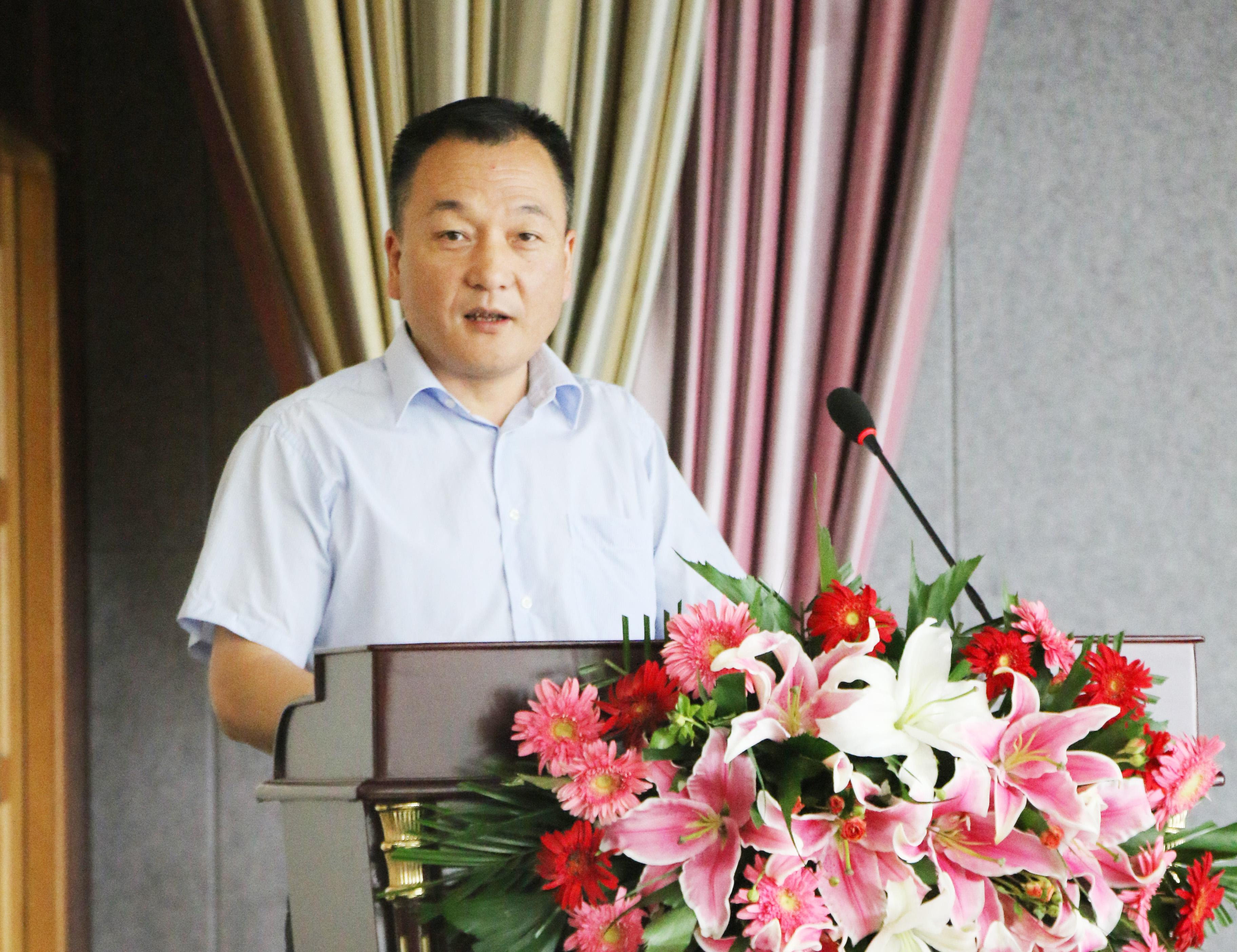 揚帆再起航 | 花花牛乳業集團養殖、飼料事業部2019上半年總結表彰暨下半年工作部署大會隆重召開 揚帆再起航 | 花花牛乳業集團養殖、飼料事業部2019上半年總結表彰暨下半年工作部署大會隆重召開