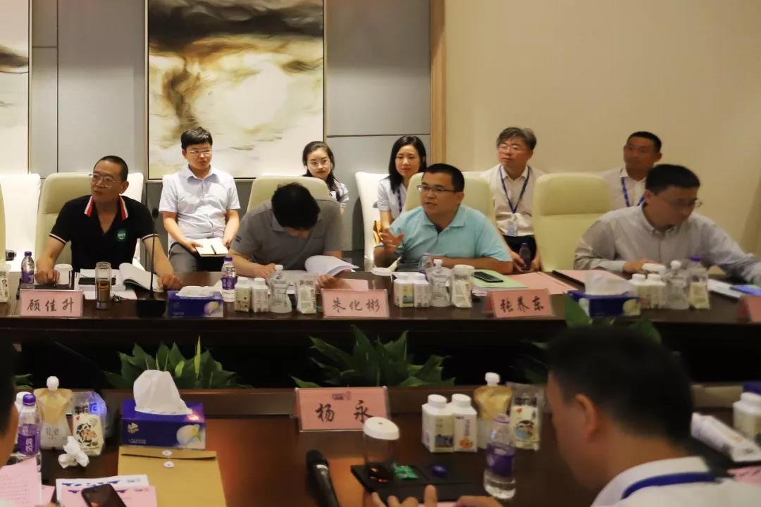 河南首家!花花牛乳業集團通過優質乳工程驗收 河南首家!花花牛乳業集團通過優質乳工程驗收